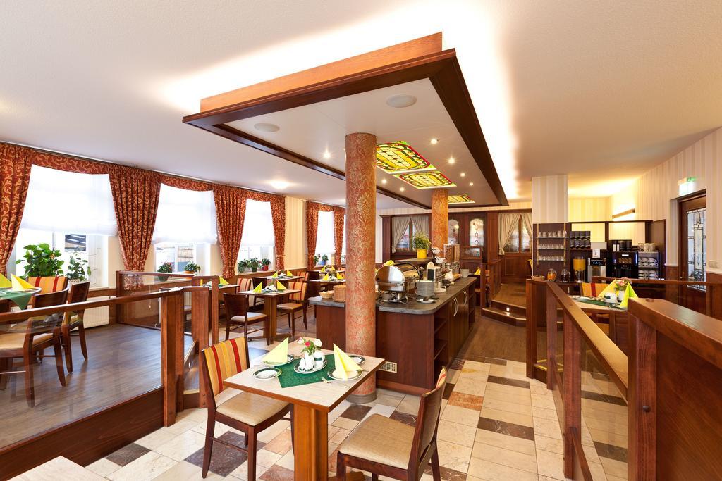 Hotel Fuer Dich Варен Экстерьер фото