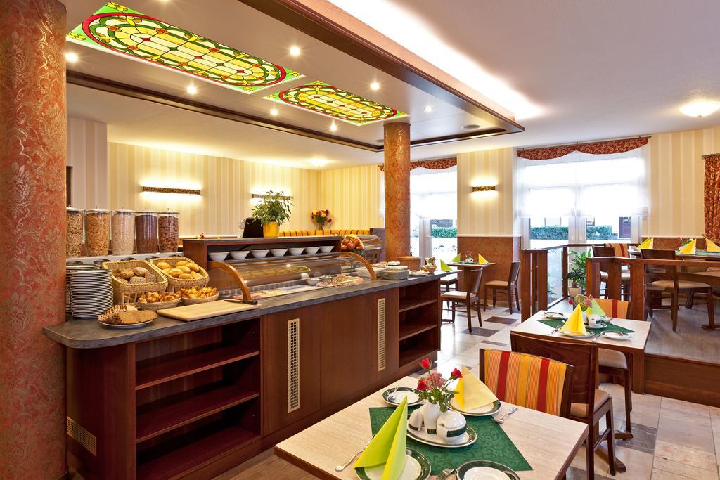 Hotel Fuer Dich Варен Экстерьер фото