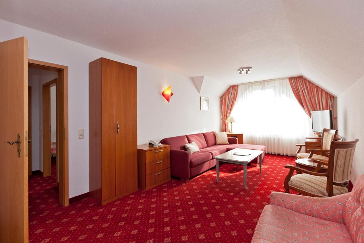 Hotel Fuer Dich Варен Экстерьер фото